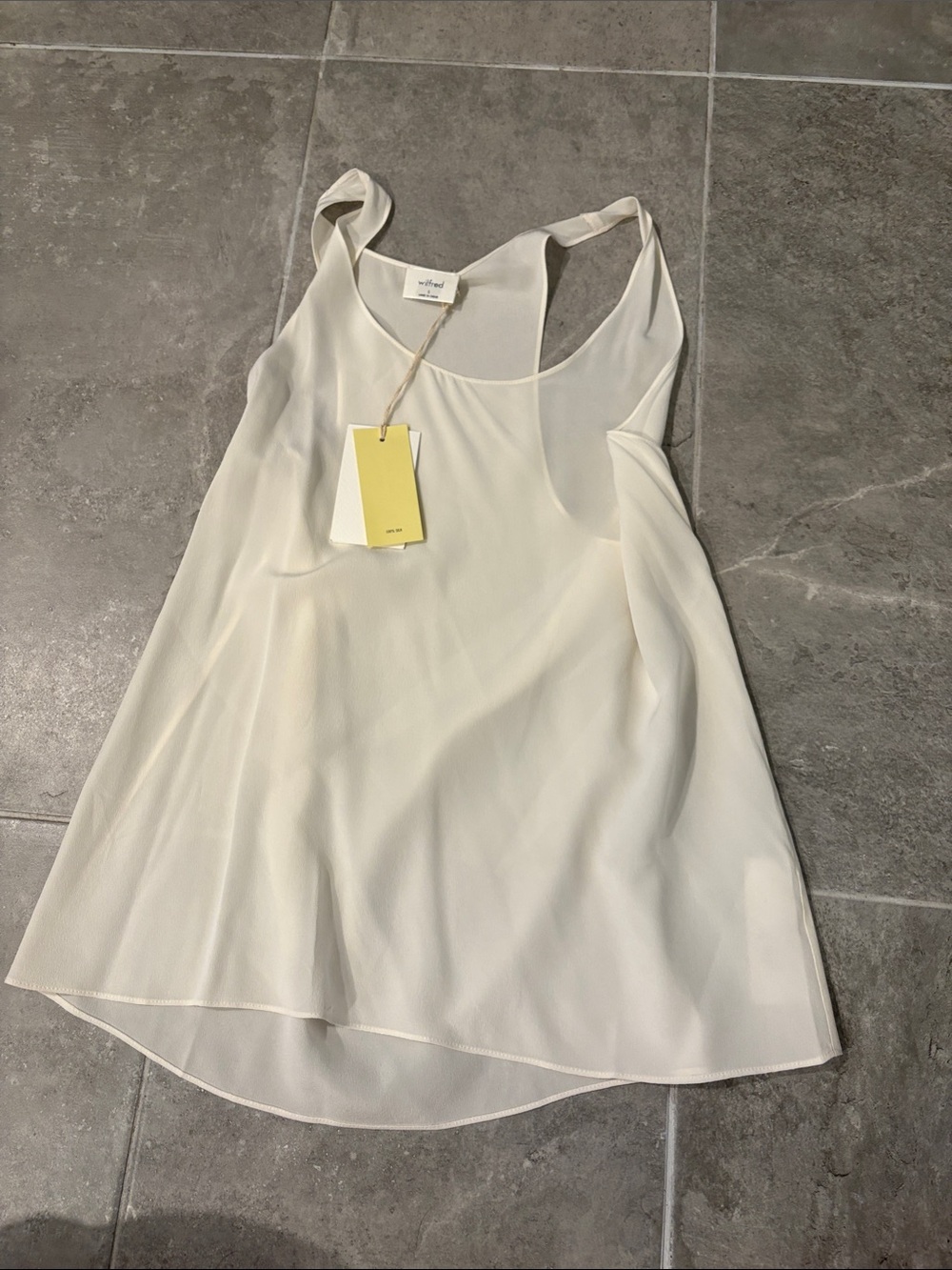 Aritzia Wilfred silk white/Cream Sleeveless V-Neck Tank